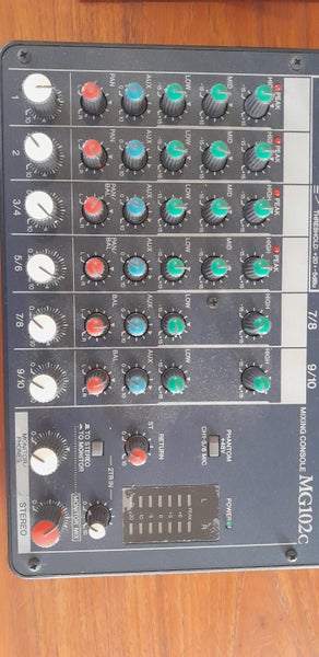 Yamaha MG 102C Audio Mixer Carousel 4