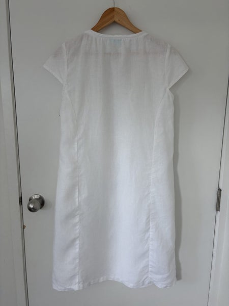 Blue Illusion white linen dress with embroidery szS Carousel 2
