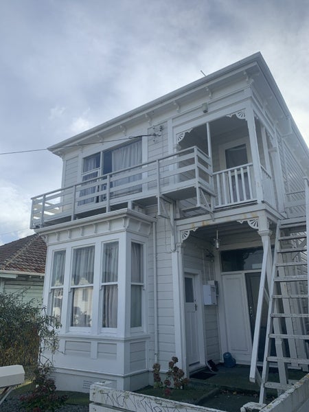 Newtown, 6+ bedrooms
