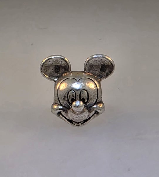 Pandora x Disney Mickey Mouse Charm Carousel 1
