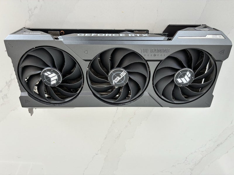 ASUS TUF 4070ti Super Carousel 2
