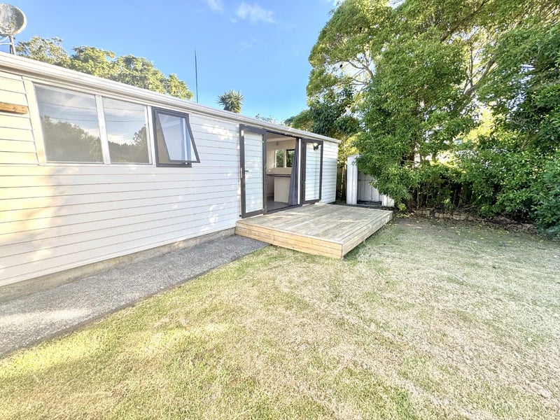 Image 1 of 8