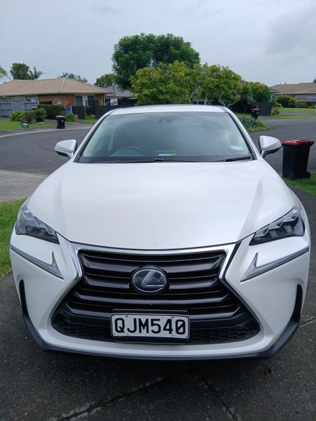 2016 Lexus NX 300h Hybrid