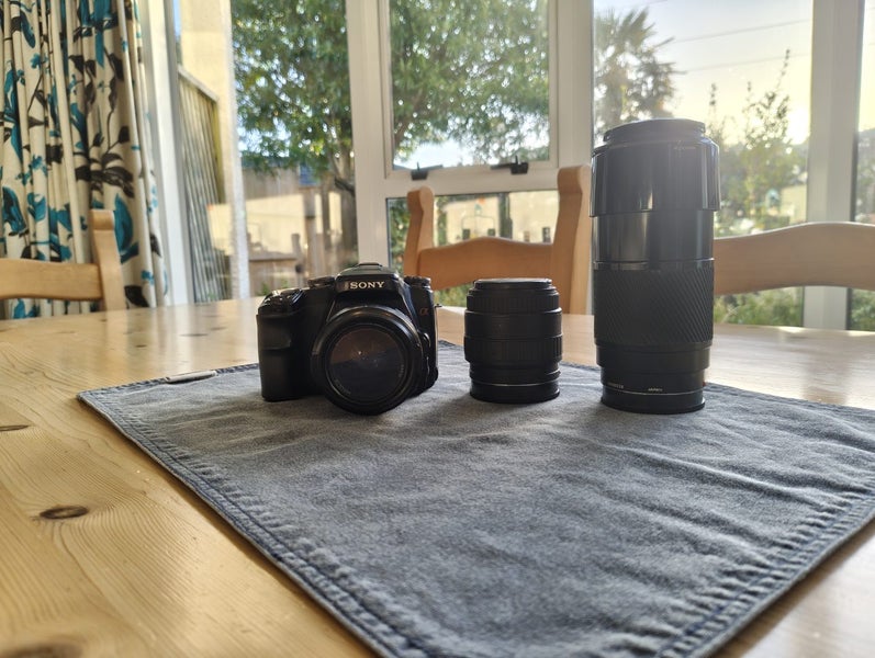 Sony Alpha 100, plus three Minolta lenses ($1 reserve) Carousel 1