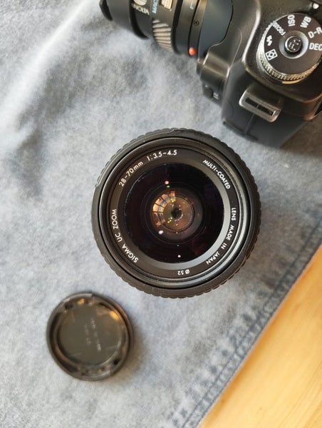 Sony Alpha 100, plus three Minolta lenses ($1 reserve) Carousel 8