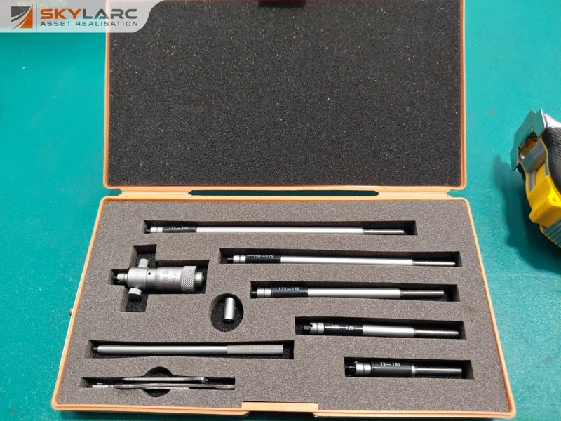 Internal 50/200 Bore Gauge Set Carousel 1