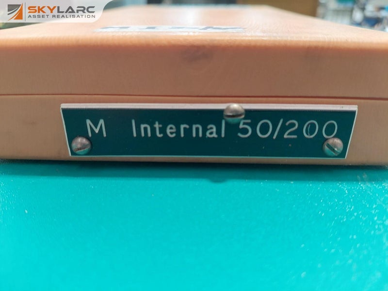 Internal 50/200 Bore Gauge Set Carousel 6