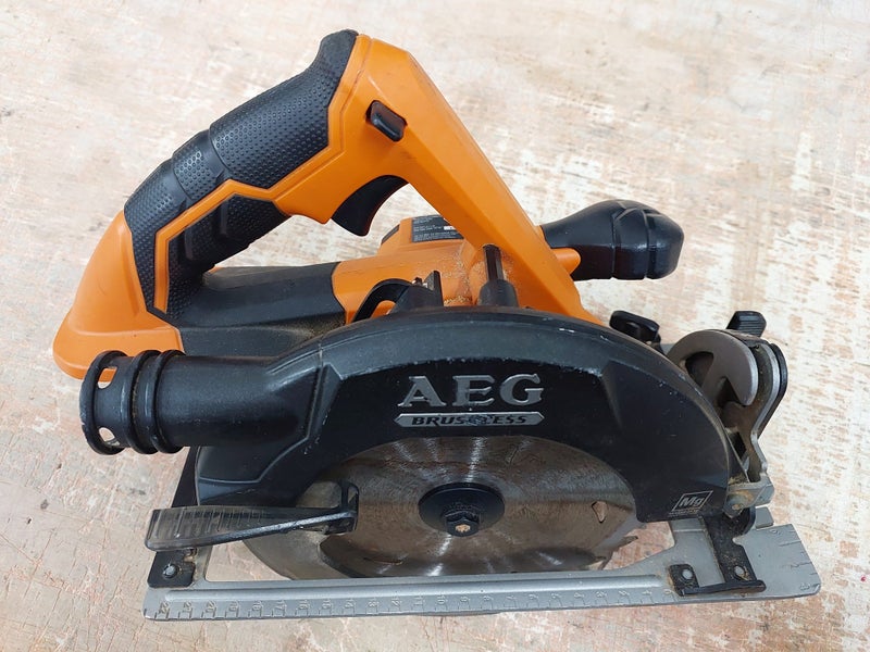 AEG BKS18B Brushless 18V Cordless Circular Saw – 184mm Carousel 2