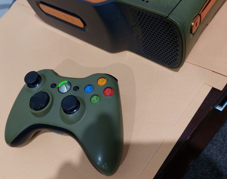 Xbox 360 Halo 3 Edition Carousel 10