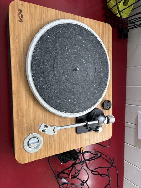 Marley Turntable Carousel 1