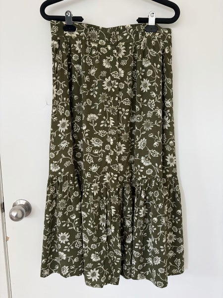 Whistle (Farmers) green floral skirt sz10 Carousel 1