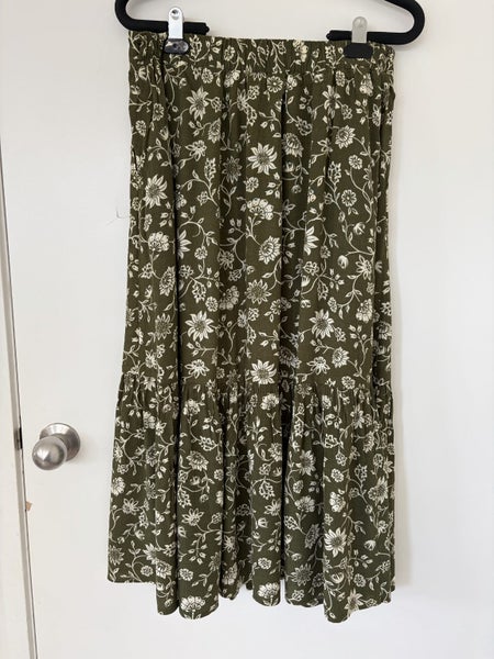 Whistle (Farmers) green floral skirt sz10 Carousel 2