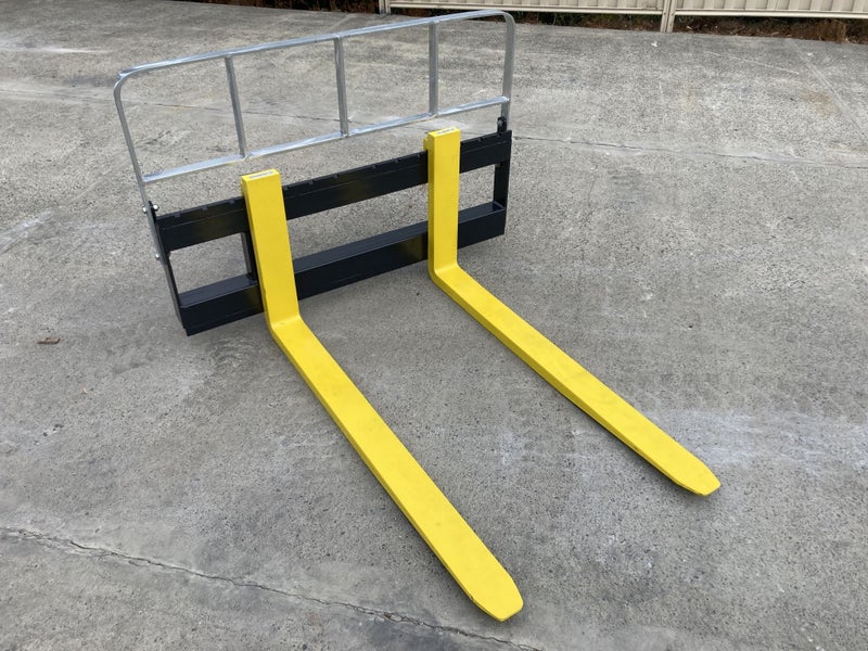 Pallet forks 2500Kg Blank Fitment Carousel 1