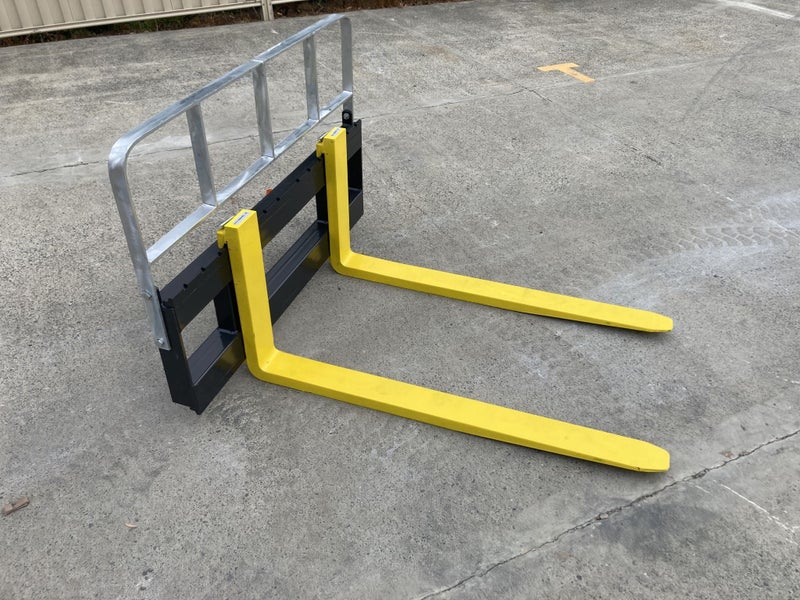Pallet forks 2500Kg Blank Fitment Carousel 2