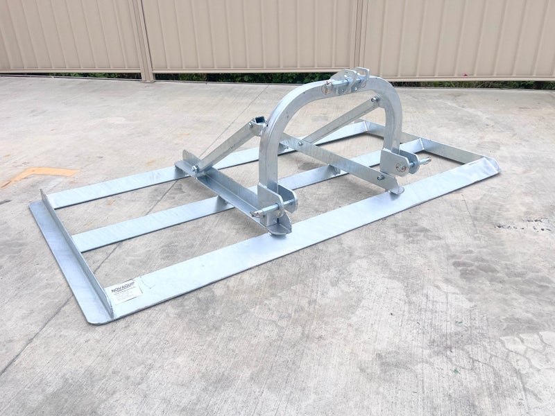 Novaquip Levelling bar 2.4m Galvanised Carousel 1