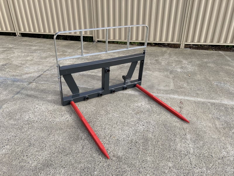 Bale Forks Euro Hitch Back Rest Conus 2 Tines Carousel 1
