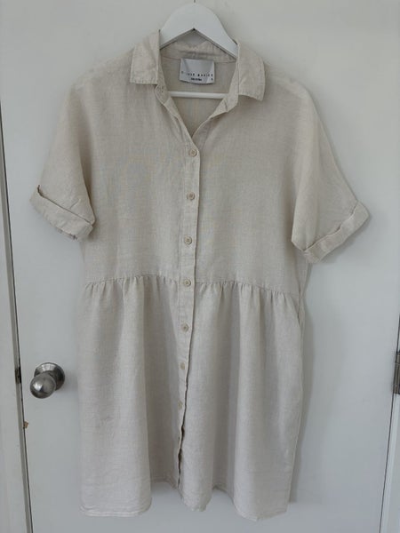 Decjuba light beige/natural linen dress Carousel 1