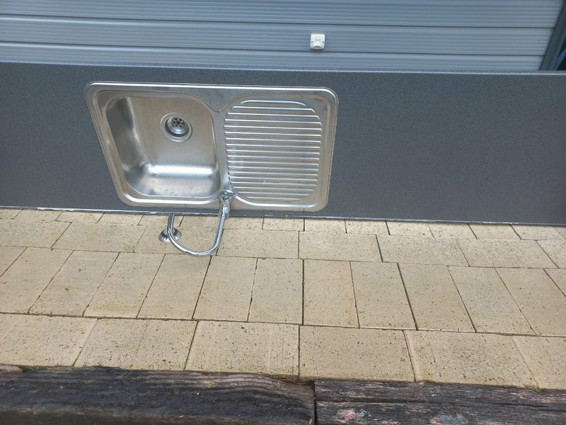 Bench top with sink Carousel 1