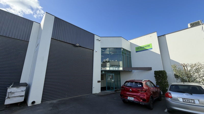 Image 1 of 8