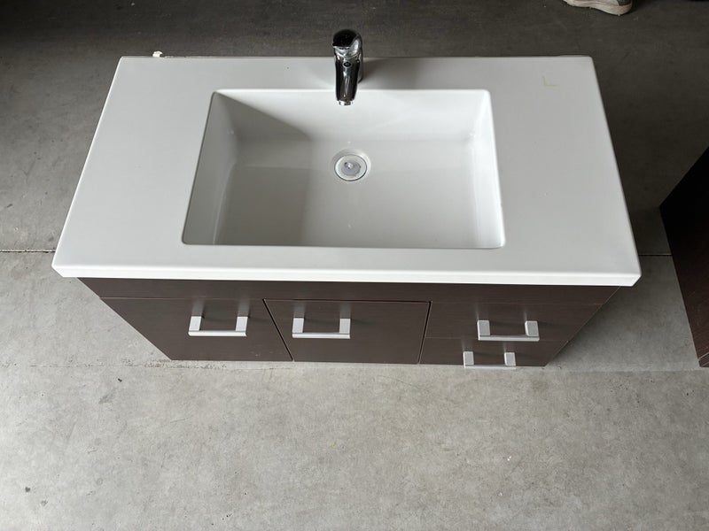 Used Bathroom Vanities Carousel 4