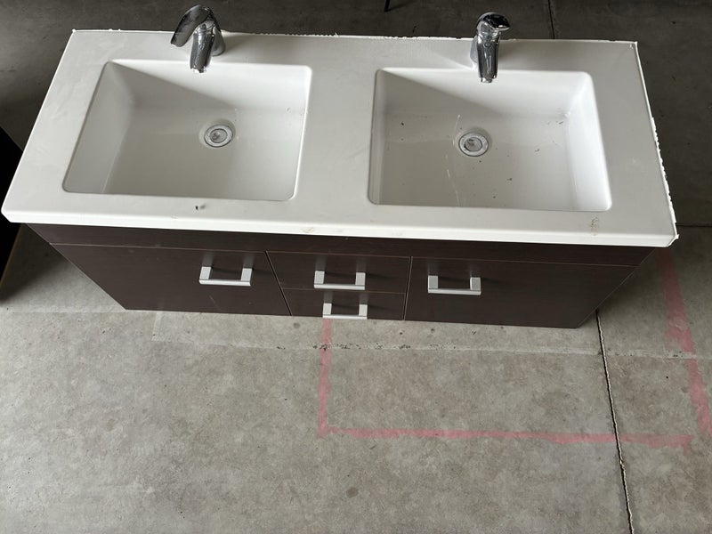 Used Bathroom Vanities Carousel 2