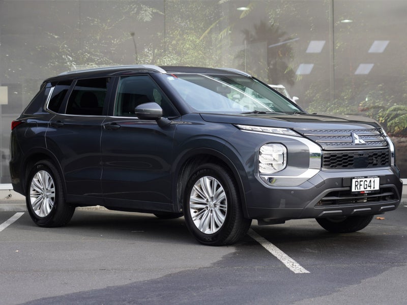 2025 Mitsubishi Outlander 2.5 PETROL LS 2WD 5 SEAT