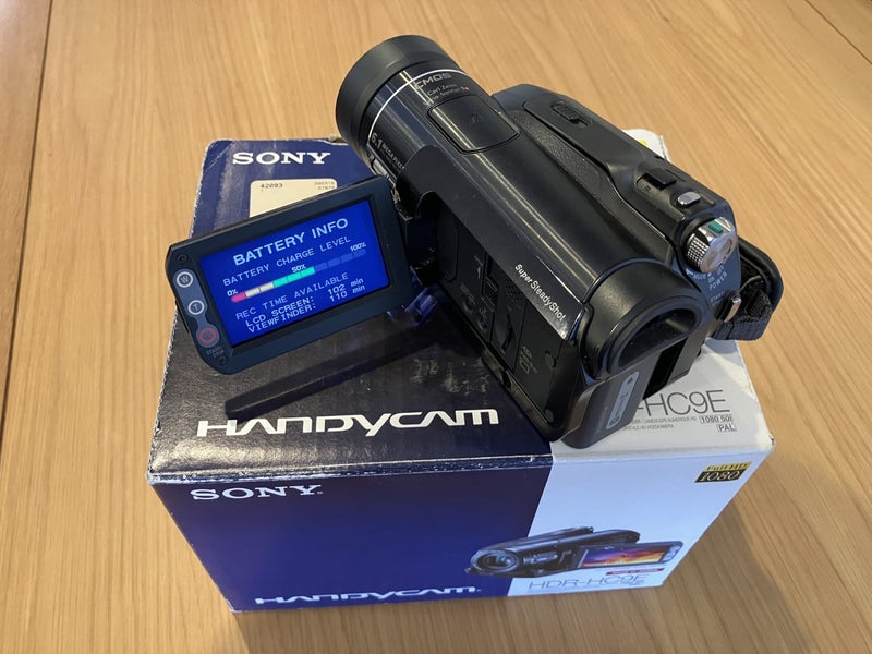 Sony HDR-HC9E PAL HDV MiniDV Camcorder, excellent condition, fully functional. Carousel 1