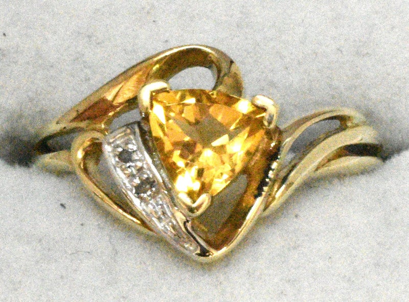 10ct Gold Citrine & Diamond Dress Ring Valued $1,300.- Carousel 2
