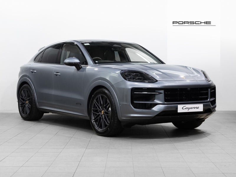 2026 Porsche Cayenne GTS Coupe 4.0 V8