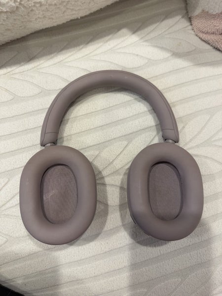 Sony WH1000XM5 Wireless Noise Cancelling Headphones - Smoky Pink Carousel 2
