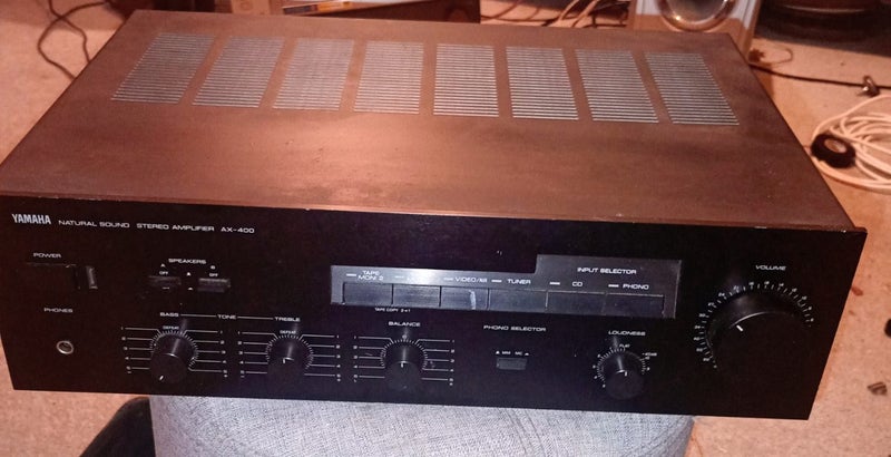 YAMAHA AX-400 AMPLIFIER Carousel 2