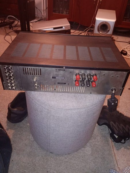 YAMAHA AX-400 AMPLIFIER Carousel 3