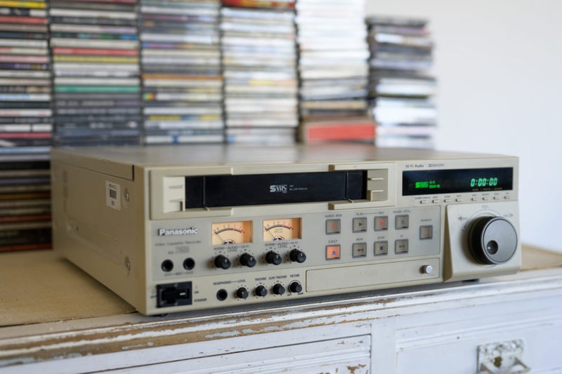 Panasonic AG-7350 Broadcast (SVHS/ VHS) VCR Carousel 2