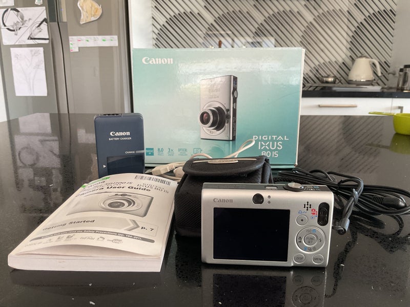 Canon Digital Ixus 801S - boxed set Carousel 1