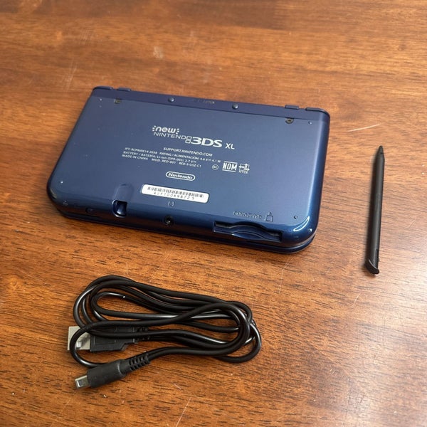 (top IPS screen) mint new nintendo 3DS XL console navy blue Carousel 8