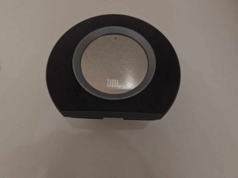 JBL Horizon Clock Radio with Bluetooth Carousel 1
