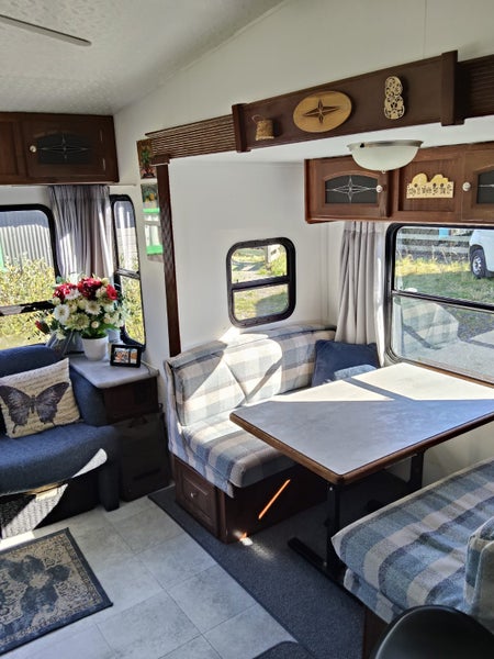 Tiny home on wheels443818168236134401