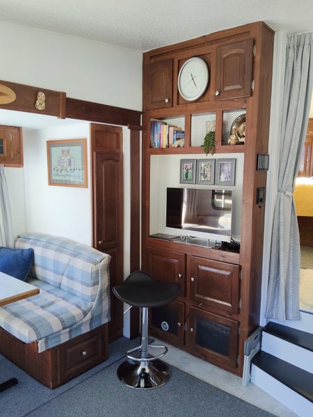 Tiny home on wheels443818168236134402
