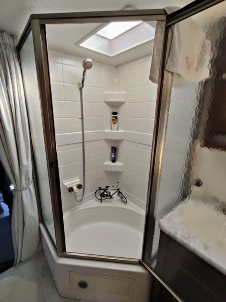 Tiny home on wheels4438181682361344013
