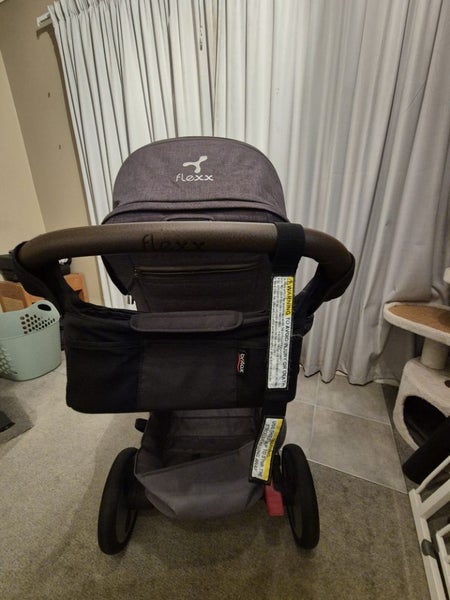 Britax Flex Pram and accessories452002804201564162