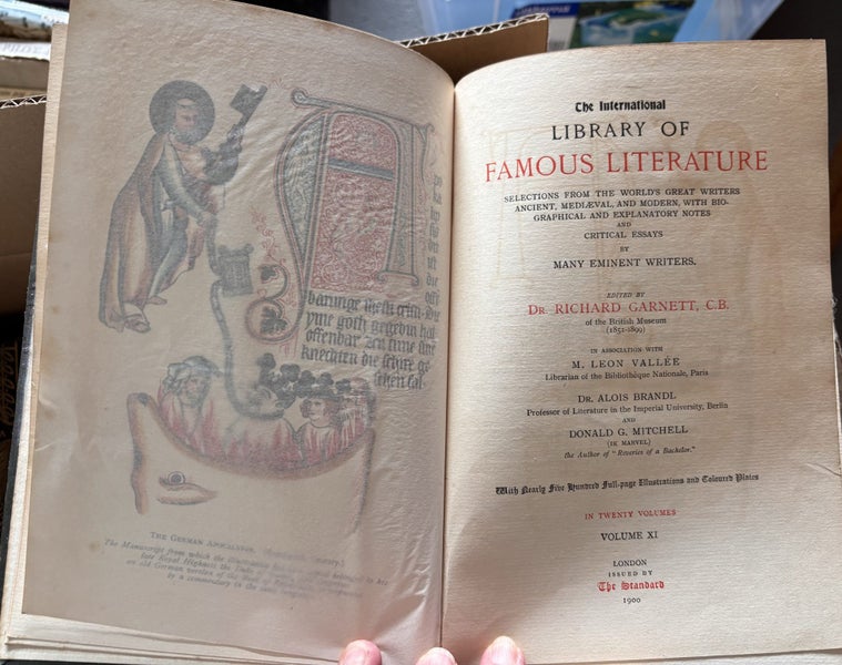 Complete set: International Library of Famous Literature Carousel 1