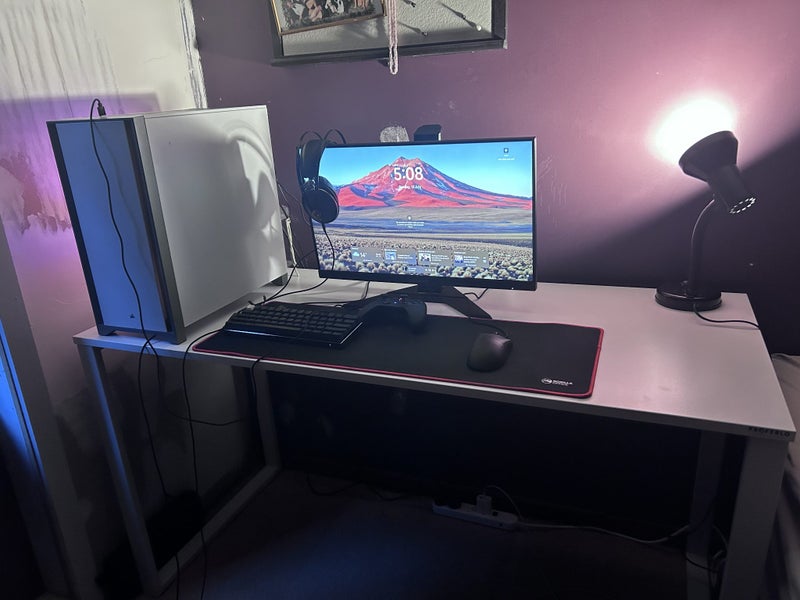 gaming setup444011610994135041