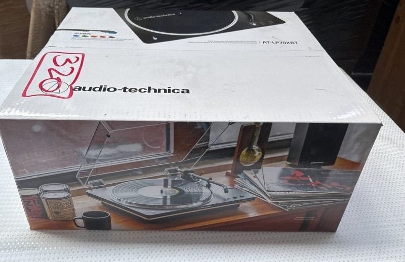 Audio-Technica LP70XBT Automatic Wireless Turntable (Black/Silver) *NEW* Carousel 6