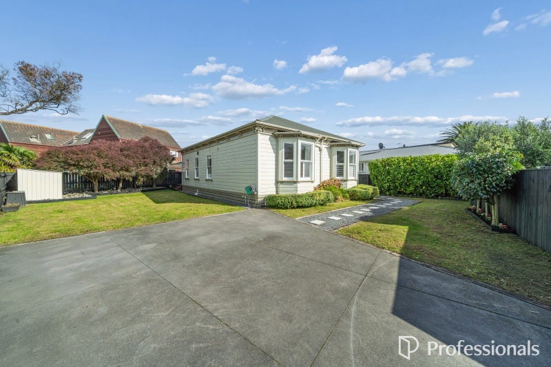 Image 1 of 20