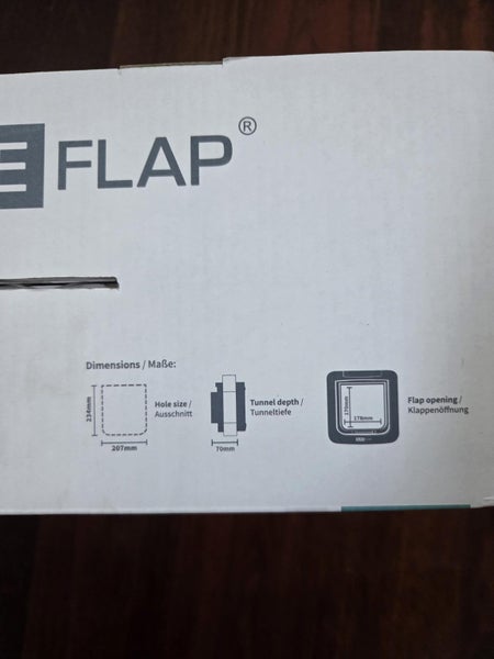 SureFlap Microchip Connect Cat Door (catflap) Carousel 5