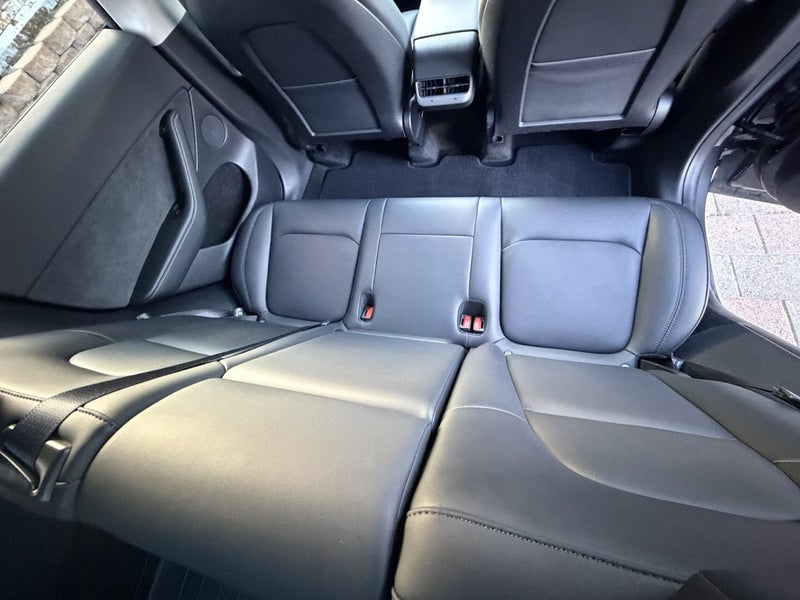 2024 Tesla Model Y Performance444553833208227846