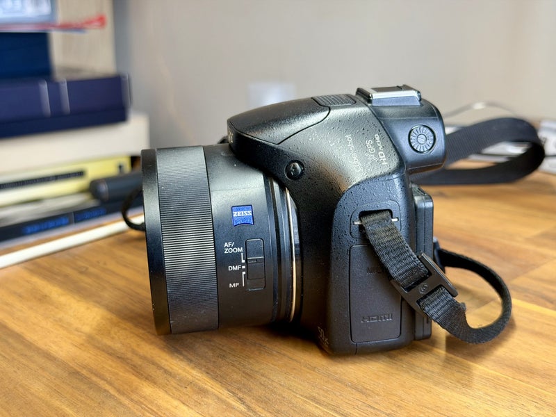 Sony Cyber-shot DSC-HX400V Carousel 2