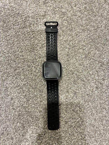 Fitbit Versa 2 - Excellent Condition Carousel 3