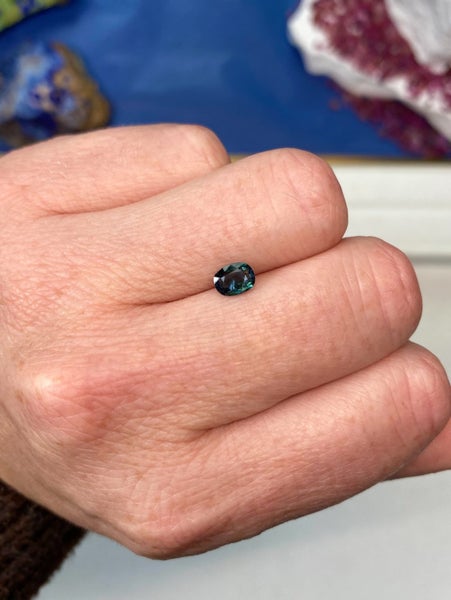 $1RES ~ $1200 Buy Now * 0.70ct Teal Sapphire Carousel 2