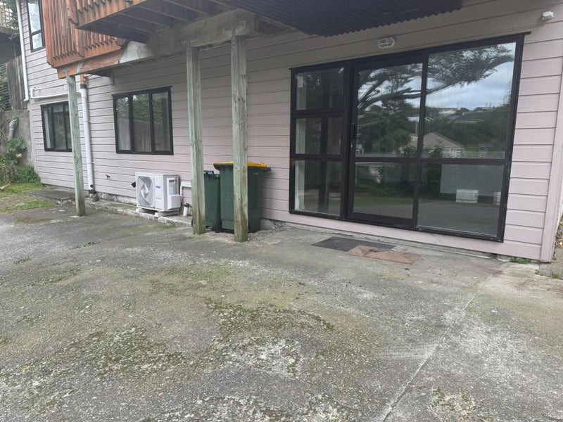 Image 1 of 8